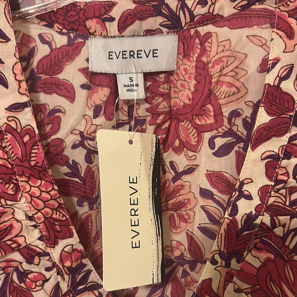 Evereve NWT Ari Ruffle Collar V neck Blouse - Picture 2 of 15